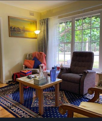 Bedford Park - Photo 1