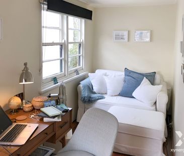 Charming 3-Bedroom Townhouse in Elwood! - Photo 5