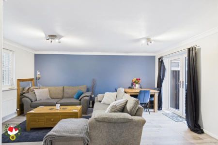 Scholars Walk, Quedgeley, Gloucester - Photo 2