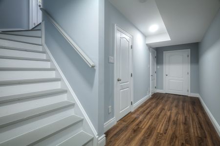 For Lease - 243 Gord Clelland Gate Unit# Bsmt, Newmarket, Ontario - Photo 2