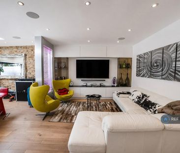 3 bedroom terraced house to rent - Photo 2