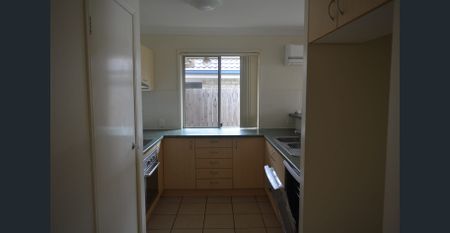 Glenvale Convenience – Comfortable Family Living - Photo 3