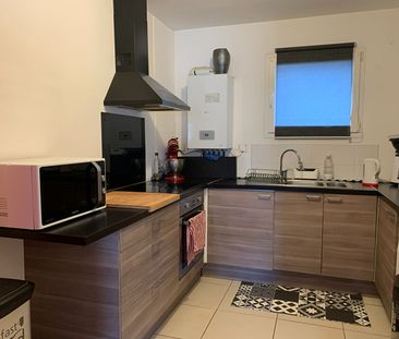Location Maison 4 pièces 90m² - Photo 2