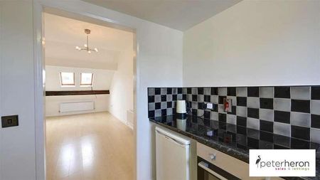 Belle Vue Crescent, Ashbrooke, Sunderland, SR2 - Photo 4