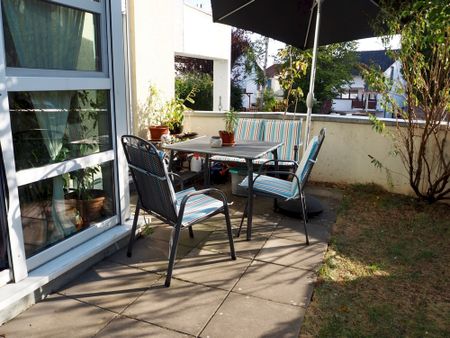 Mainz-Laubenheim, schicke 2 Zi.-Wohnung mit Privatgarten und großer Terrasse - Photo 2