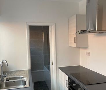 2 Bed Terraced House, Cambria Street, L6 - Photo 6