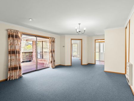 3 Bedroom Family Home - Photo 2