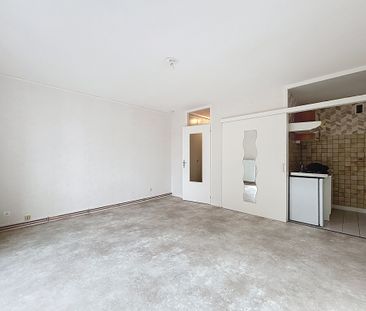 Location Appartement 1 pièce 26m² ST LO 50000 - Photo 1