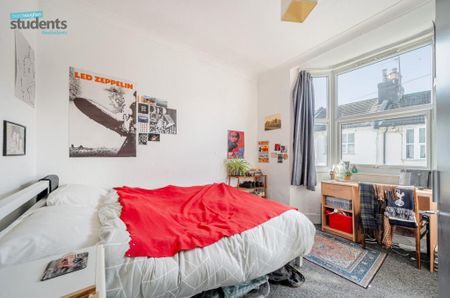 4 bedroom terraced house to rent - Photo 2