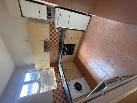 Flat 1, 21 Ashley Avenue - Photo 4