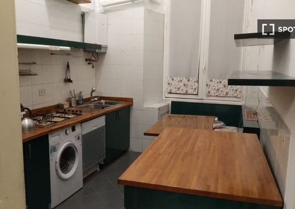 genoa, Liguria 16124