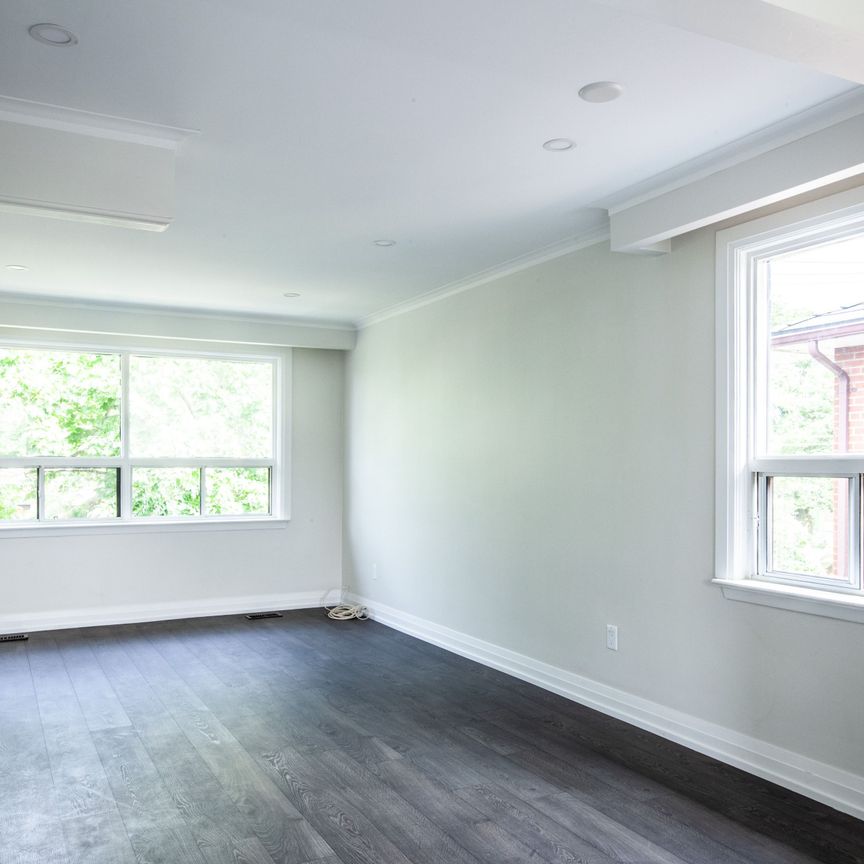 For Lease - 34 Robindale Avenue Unit# Upper, Toronto, Ontario - Photo 1