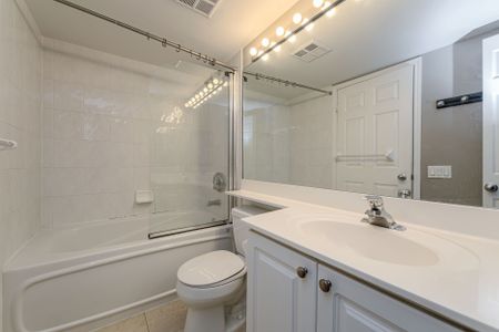For Lease - 28 Harrison Garden Boulevard Unit# 303, Toronto, Ontario - Photo 4