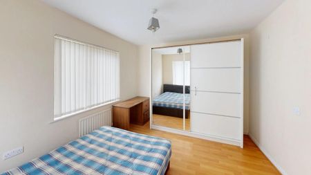 4 bedroom townhouse to rent - Photo 4