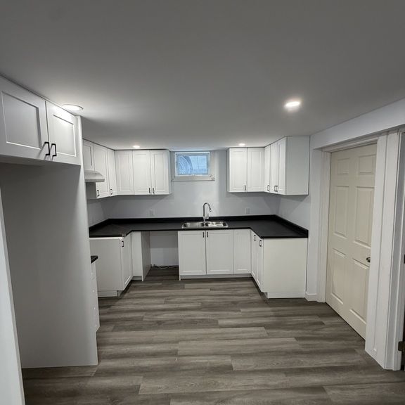 Très Beau 4 ½ Fraîchement Rénové - Photo 1