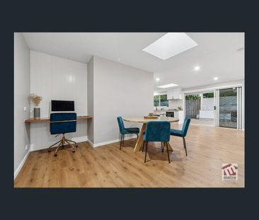 SEAMLESS INDOOR - OUTDOOR LIVING! - Photo 4