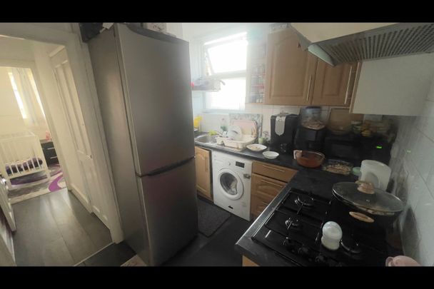 2 Bed Maisonette, Stanley Road, HA2 - Photo 1