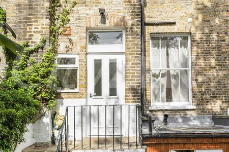 Shacklewell Lane, London - Photo 4