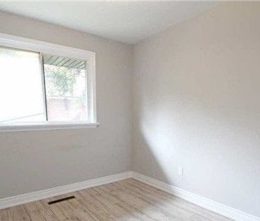 For Lease - 7 June Avenue, Brampton, Ontario - Photo 2