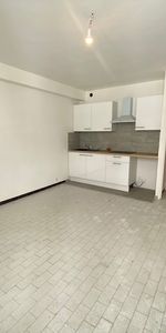 Location Appartement 1 pièce 26m² - Photo 3