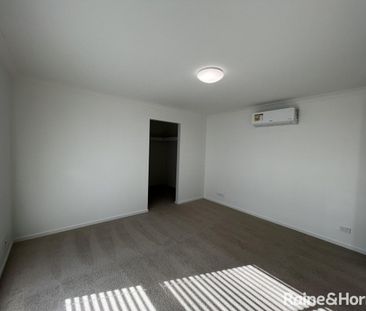 4 Bedroom Family Home! - Photo 1