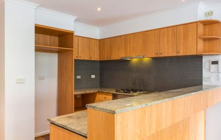 1/28 Wests Road, Maribyrnong VIC 3032 - Photo 2