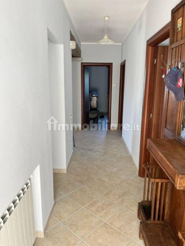 Villa unifamiliare via Giovanni Cena 11, Centro, Minturno - Photo 4