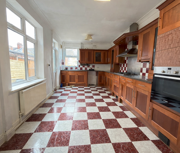 3 bedroom end of terrace house to rent - Photo 6