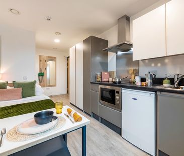 Luxe Studio - Photo 6