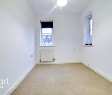 2 bedroom semi-detached house to rent - Photo 2