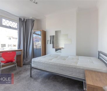 4 bedroom terraced house to rent - Photo 5