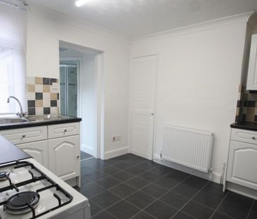 2 bedroom house to rent - Photo 2