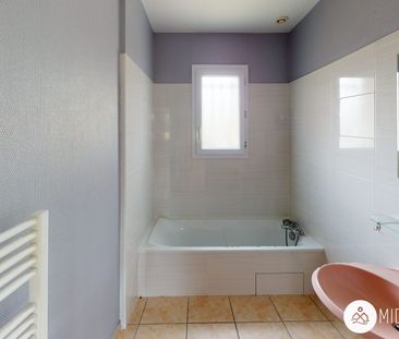 Location Maison 4 pièces 80m² LESCURE D ALBIGEOIS 81380 - Photo 6