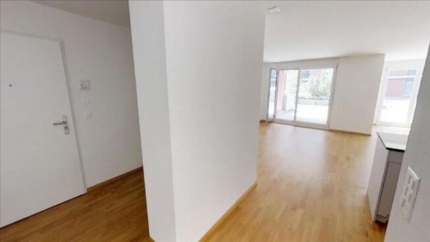 Excellent connection to public transport - Foto 1