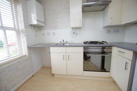 2 bedroom townhouse to rent - Photo 4