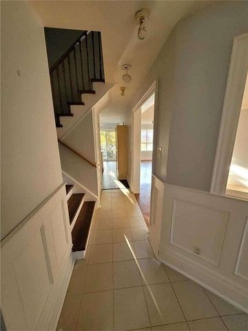 For Lease - 34 Castlehill Road, Brampton, Ontario - Photo 2