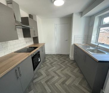 3 Bedroom Terraced House To Rent - Photo 6