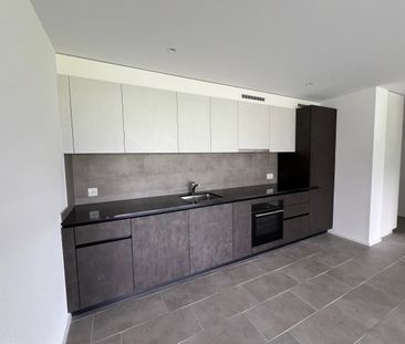 RIAZ - 2 ½ PIECES NEUF AVEC GRAND BALCON ! - Foto 5