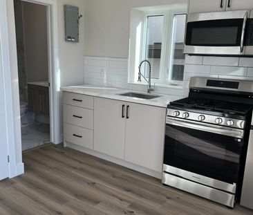 For Lease - 32 Cadorna Avenue Unit# 2, Toronto, Ontario - Photo 5