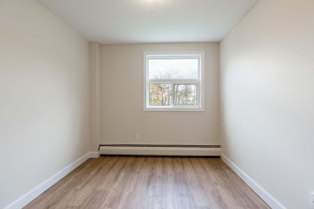 Barker Street Apartments - Photo 4