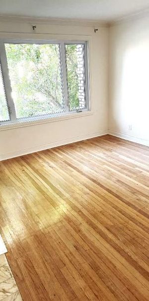 Spacieux 5 1/2 RDC avec jardin – Anjou – 1850$ (Metro Radisson) - Photo 1