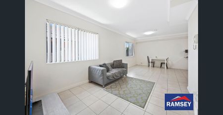 TOP FLOOR LIVING!! - Photo 3