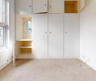 House to rent - Photo 5