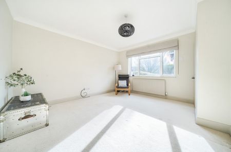 2 bedroom semi-detached house to rent - Photo 2