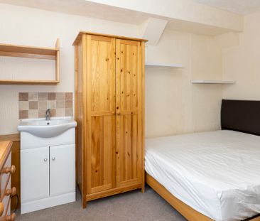 1 Bedroom Shared House - Photo 6