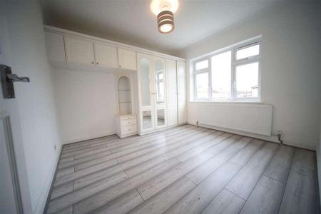 Carterhatch Road, Enfield, EN3 - Photo 4