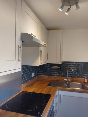 Studio to rent - Photo 3