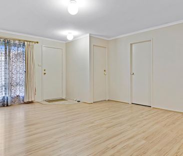 Charming Residence Near Forest Hill Chase - Photo 6