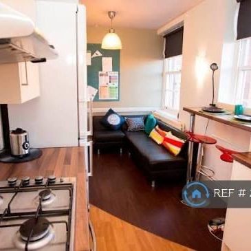 1 bedroom in a flat share to rent - Photo 1