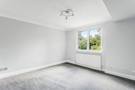 2 Bedroom Apartment To Let - Photo 3